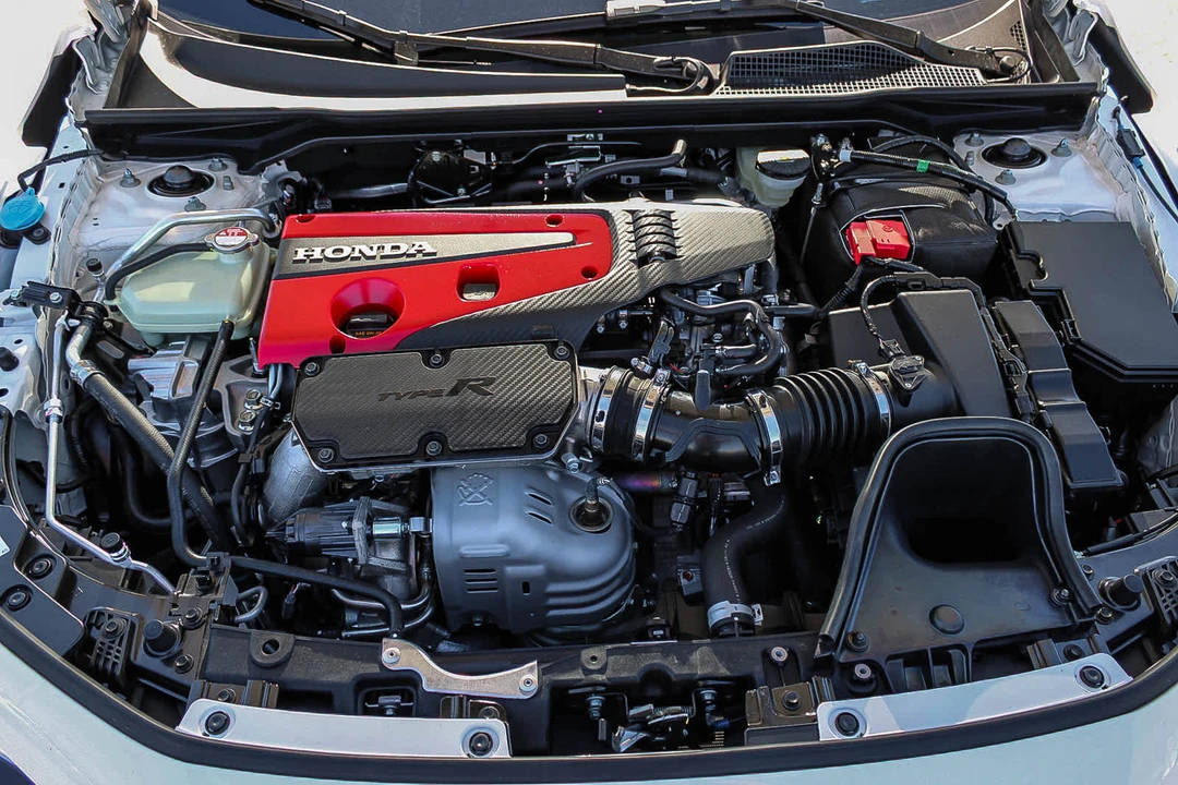 2026 Honda FL5 Civic Type R - Image 14 of 27