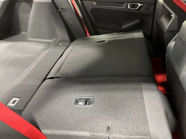 2026 Honda FL5 Civic Type R - Image 29 of 31