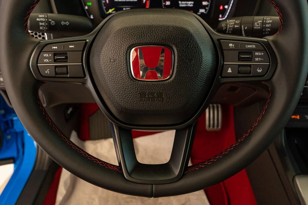 2026 Honda FL5 Civic Type R - Image 23 of 30