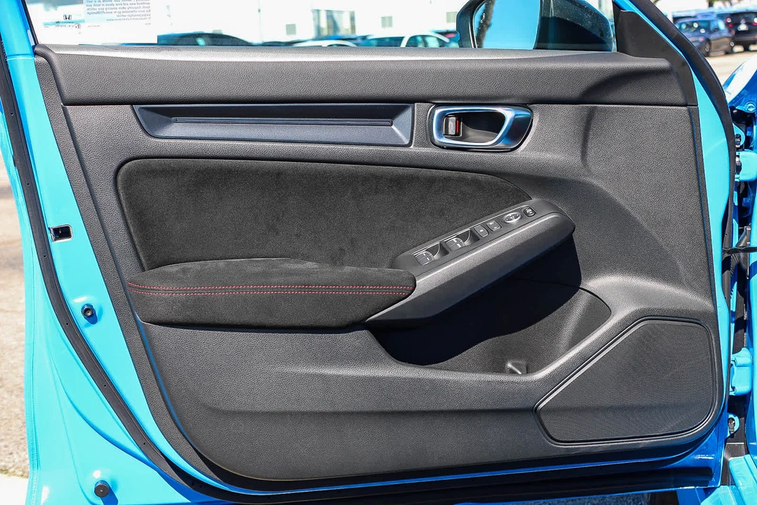 2026 Honda FL5 Civic Type R - Image 24 of 26