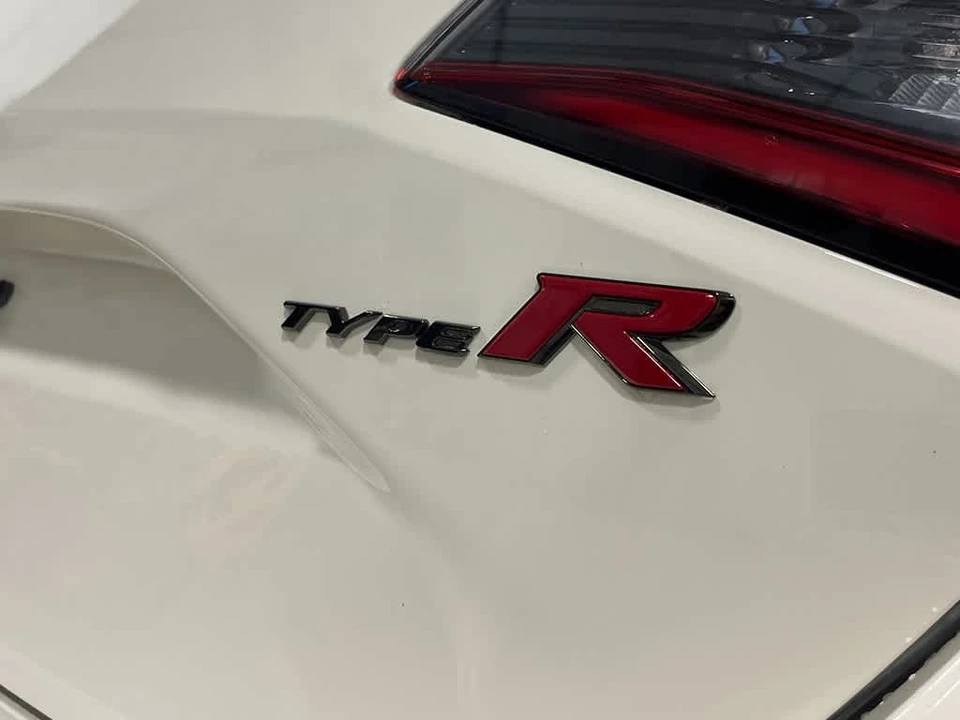 2026 Honda FL5 Civic Type R - Image 6 of 29