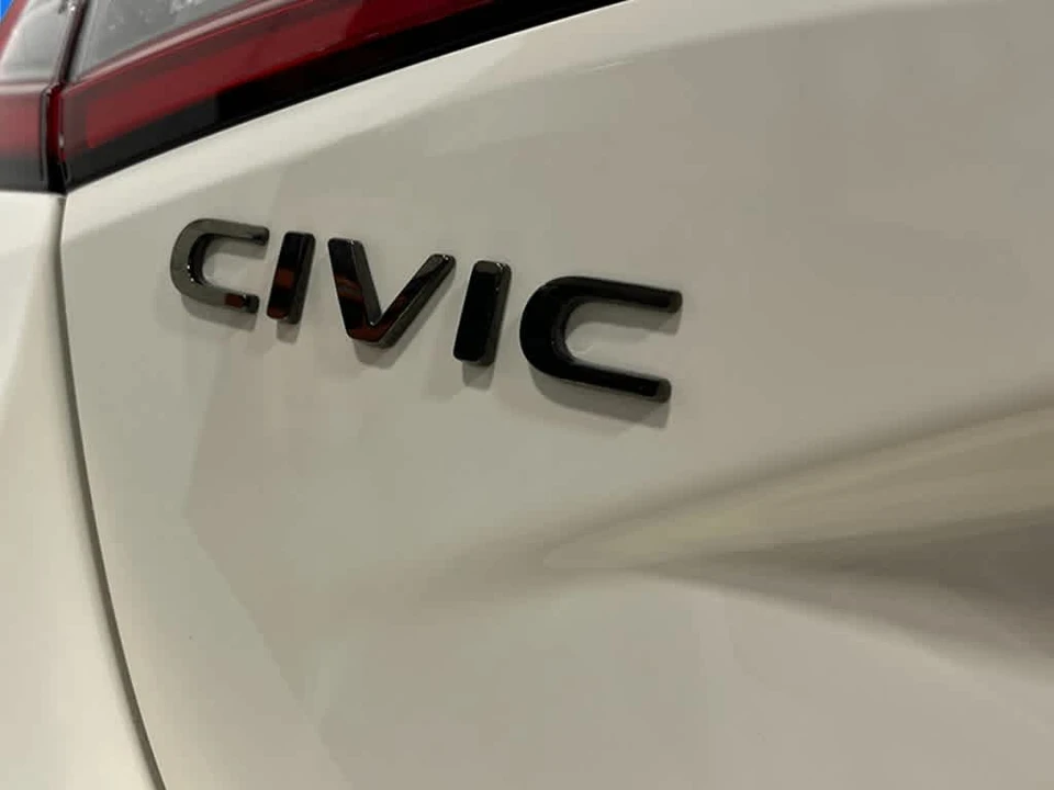 2026 Honda FL5 Civic Type R - Image 5 of 29
