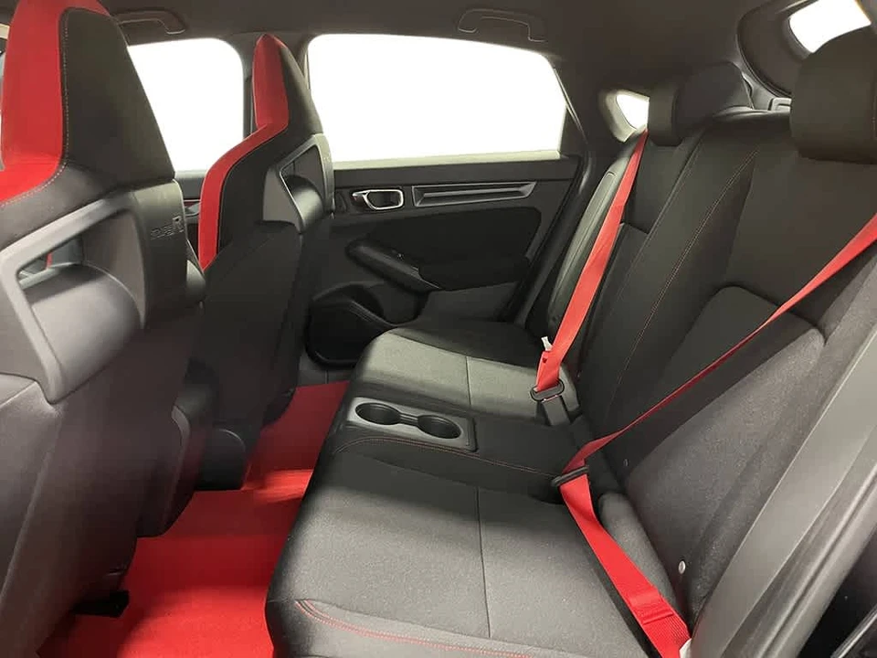 2026 Honda FL5 Civic Type R - Image 24 of 29