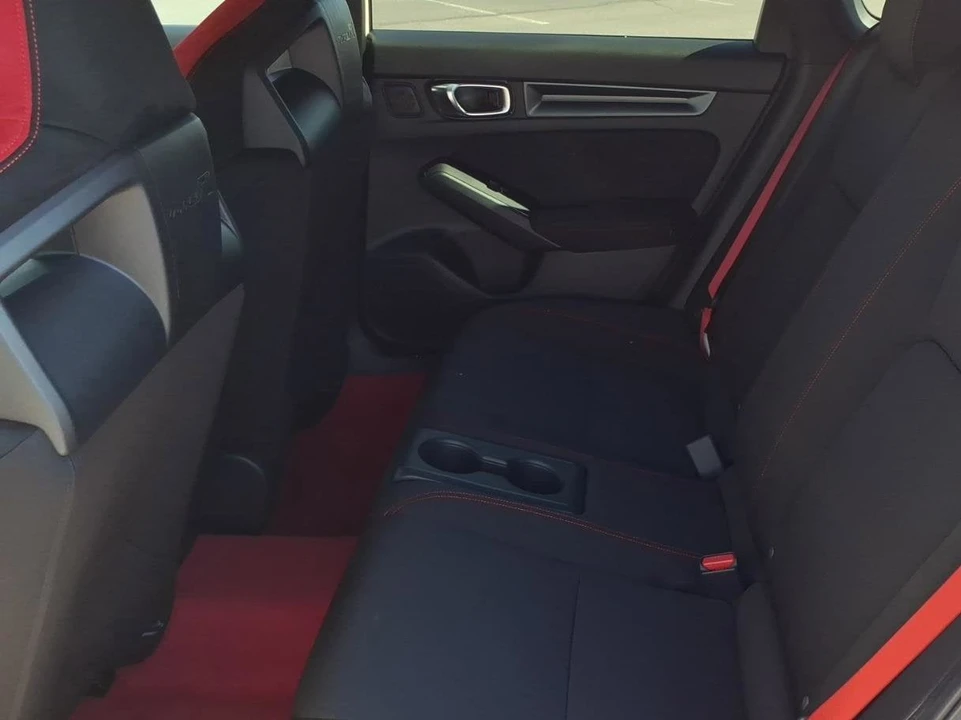2026 Honda FL5 Civic Type R - Image 8 of 24