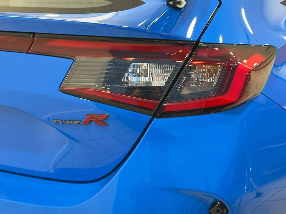 2026 Honda FL5 Civic Type R - Image 9 of 11