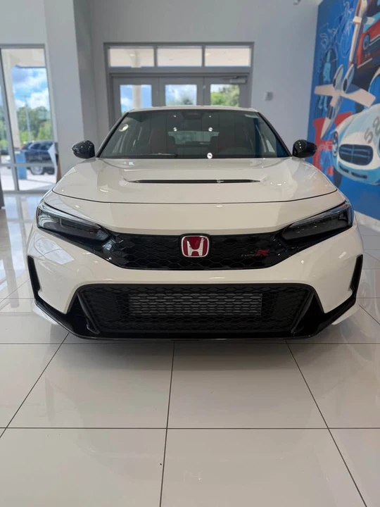 2026 Honda FL5 Civic Type R - Image 2 of 8