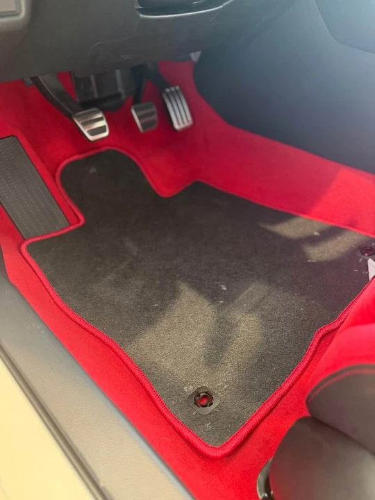 2026 Honda FL5 Civic Type R - Image 8 of 8