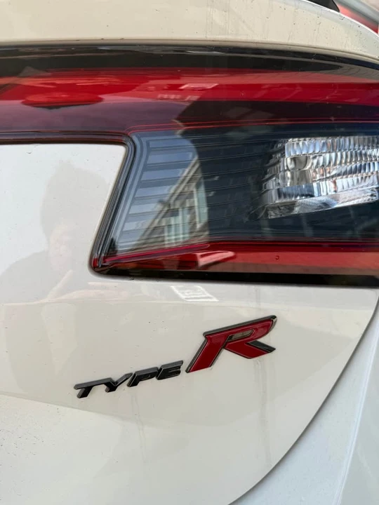 2026 Honda FL5 Civic Type R - Image 4 of 8
