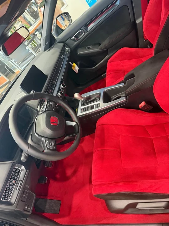 2026 Honda FL5 Civic Type R - Image 3 of 5
