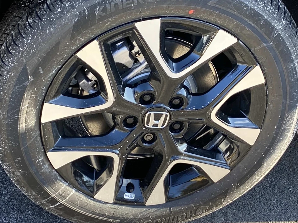 2026 Honda HR-V 3rd Gen - Image 5 of 15