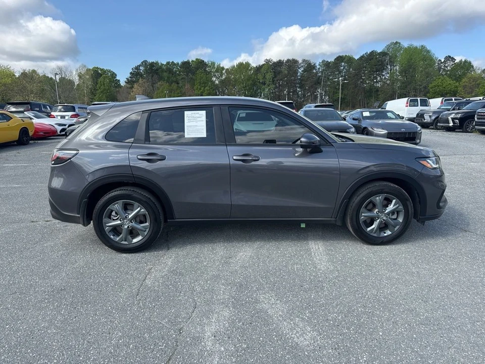 2026 Honda HR-V 3rd Gen - Image 6 of 21