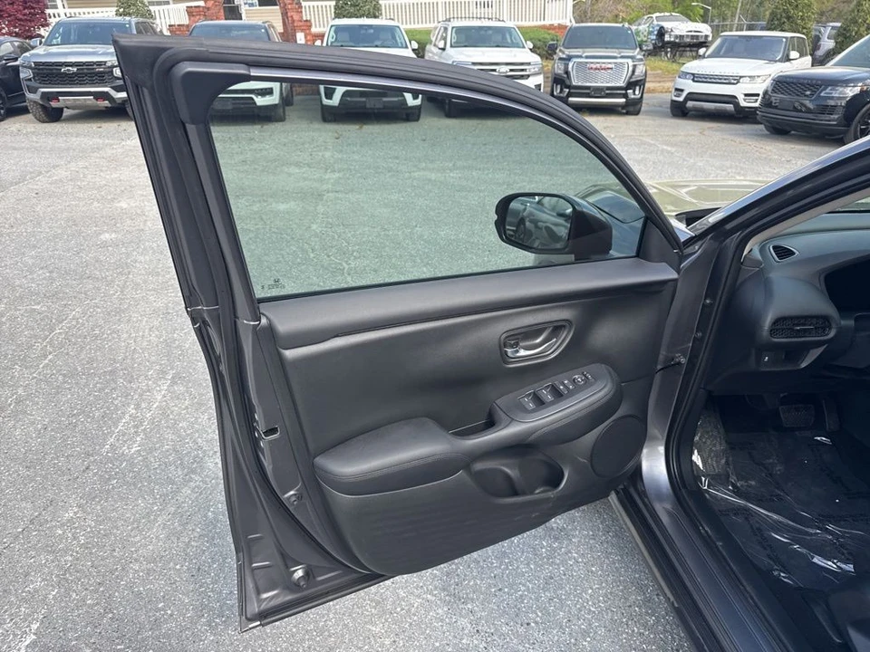 2026 Honda HR-V 3rd Gen - Image 20 of 21