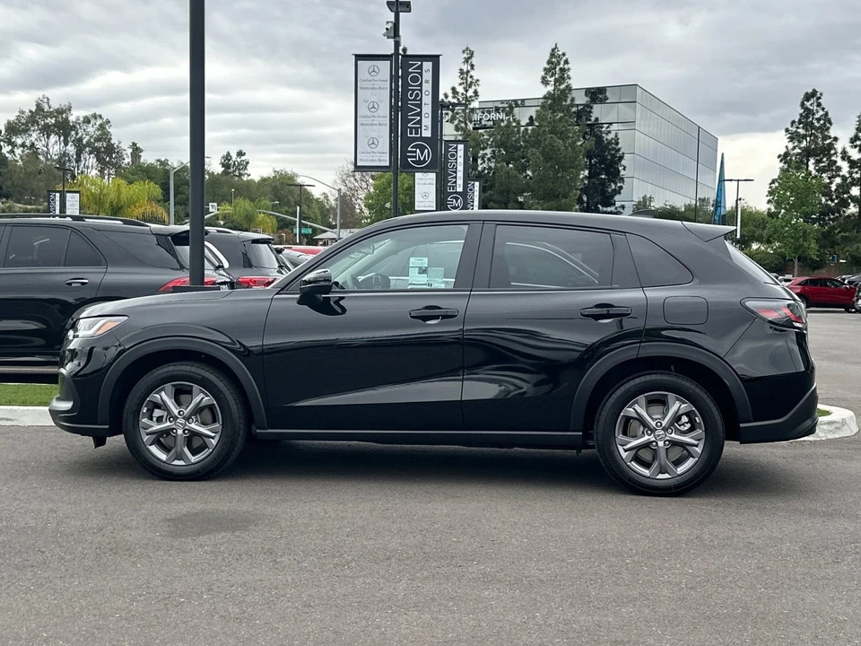 2026 Honda HR-V 3rd Gen - Image 6 of 31
