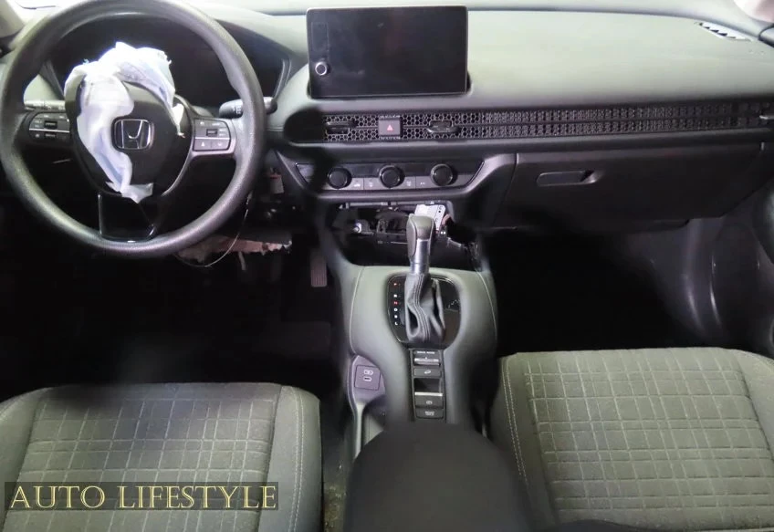 2026 Honda HR-V 3rd Gen - Image 16 of 31