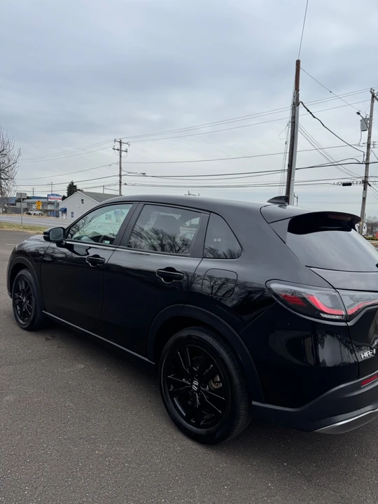 2026 Honda HR-V 3rd Gen - Image 6 of 17