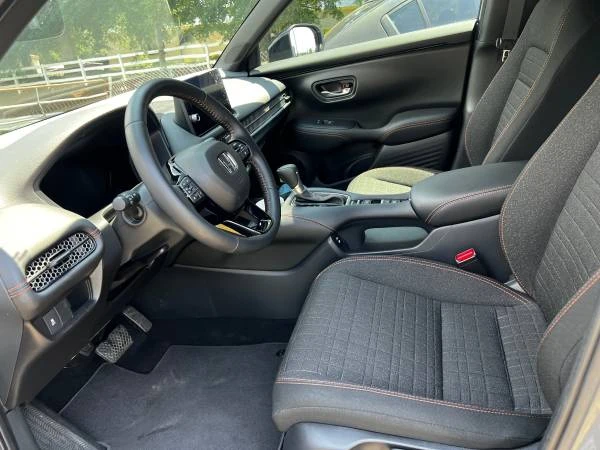 2026 Honda HR-V 3rd Gen - Image 5 of 20