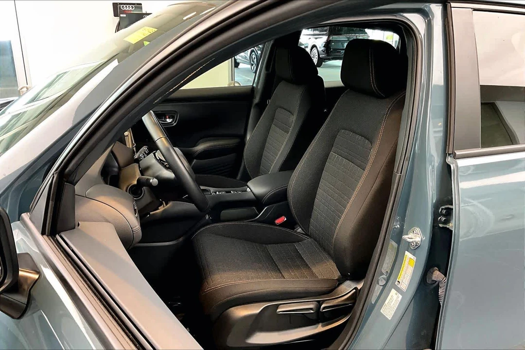 2026 Honda HR-V 3rd Gen - Image 8 of 12
