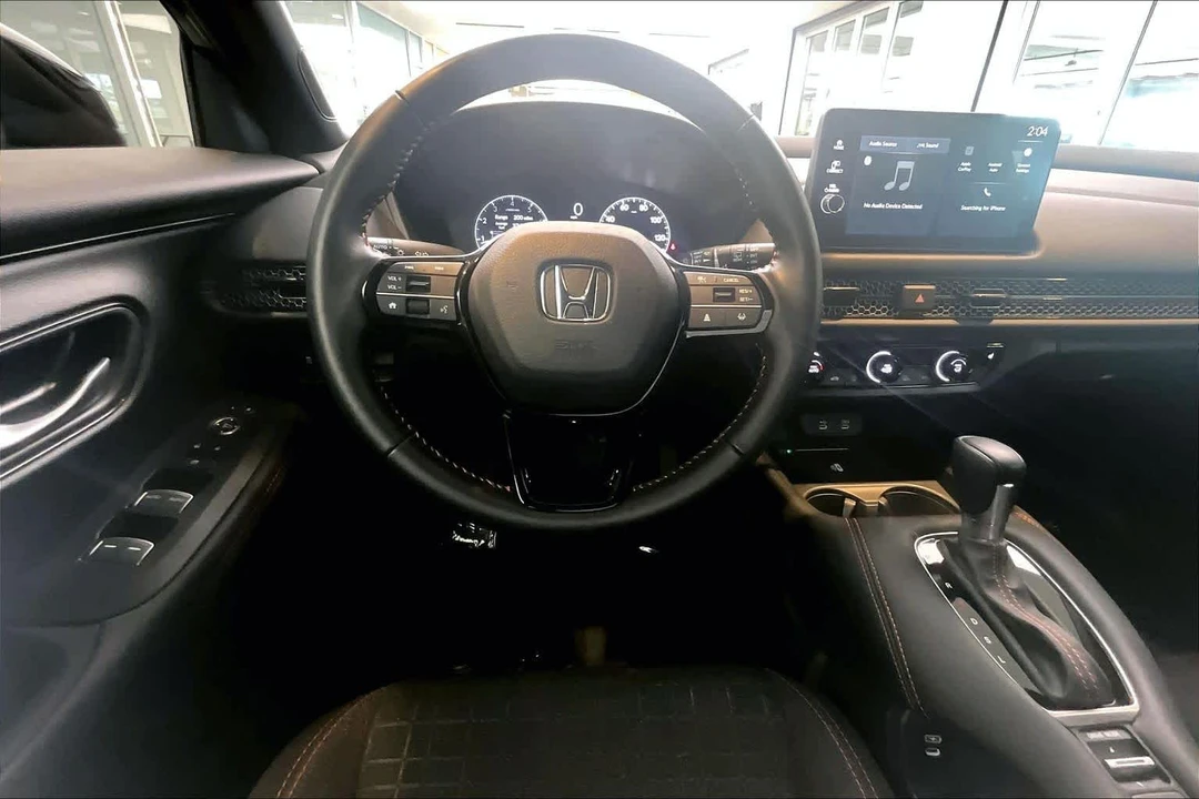 2026 Honda HR-V 3rd Gen - Image 6 of 12