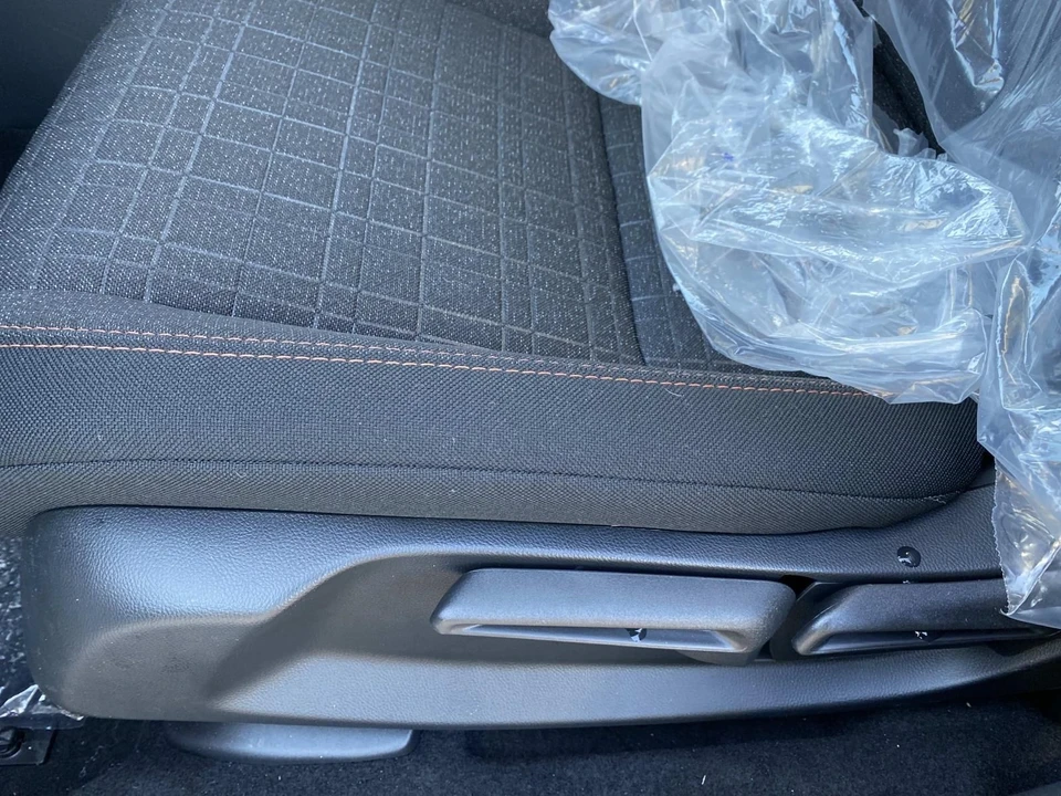 2026 Honda HR-V 3rd Gen - Image 8 of 16