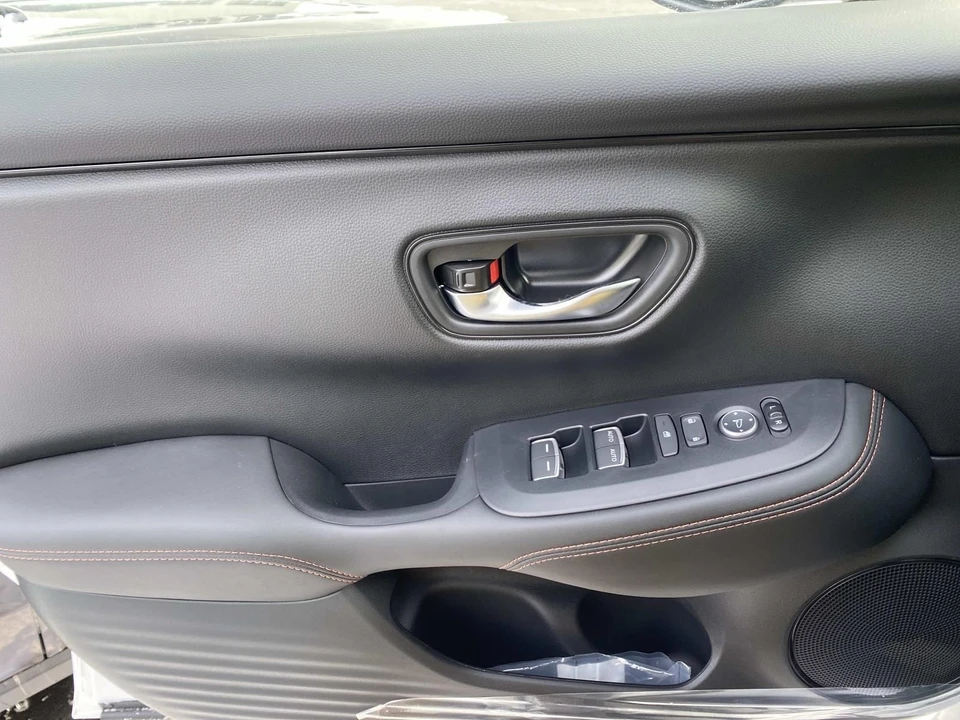 2026 Honda HR-V 3rd Gen - Image 14 of 16