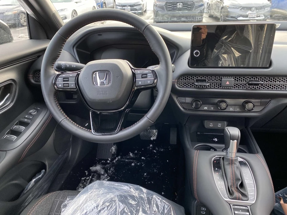 2026 Honda HR-V 3rd Gen - Image 6 of 16
