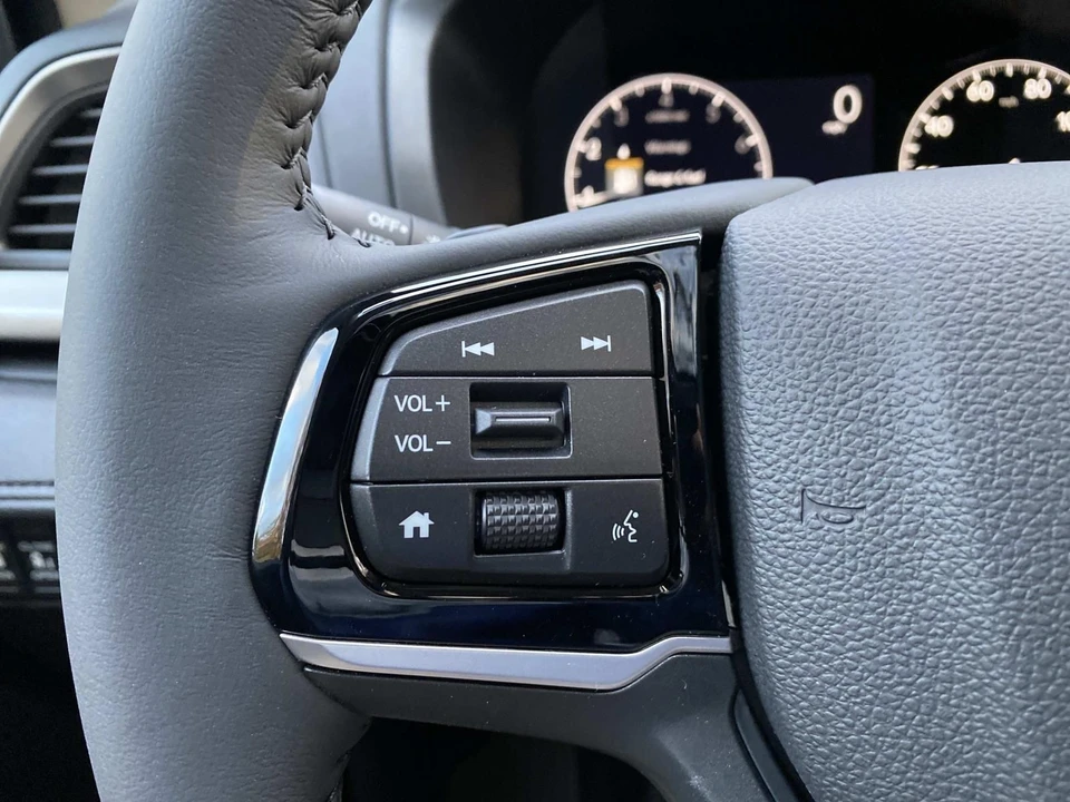 2026 Honda Odyssey - Image 17 of 18