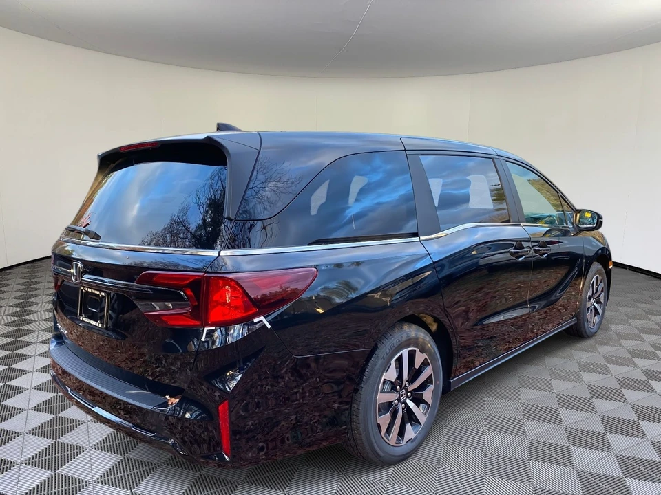 2026 Honda Odyssey - Image 4 of 18
