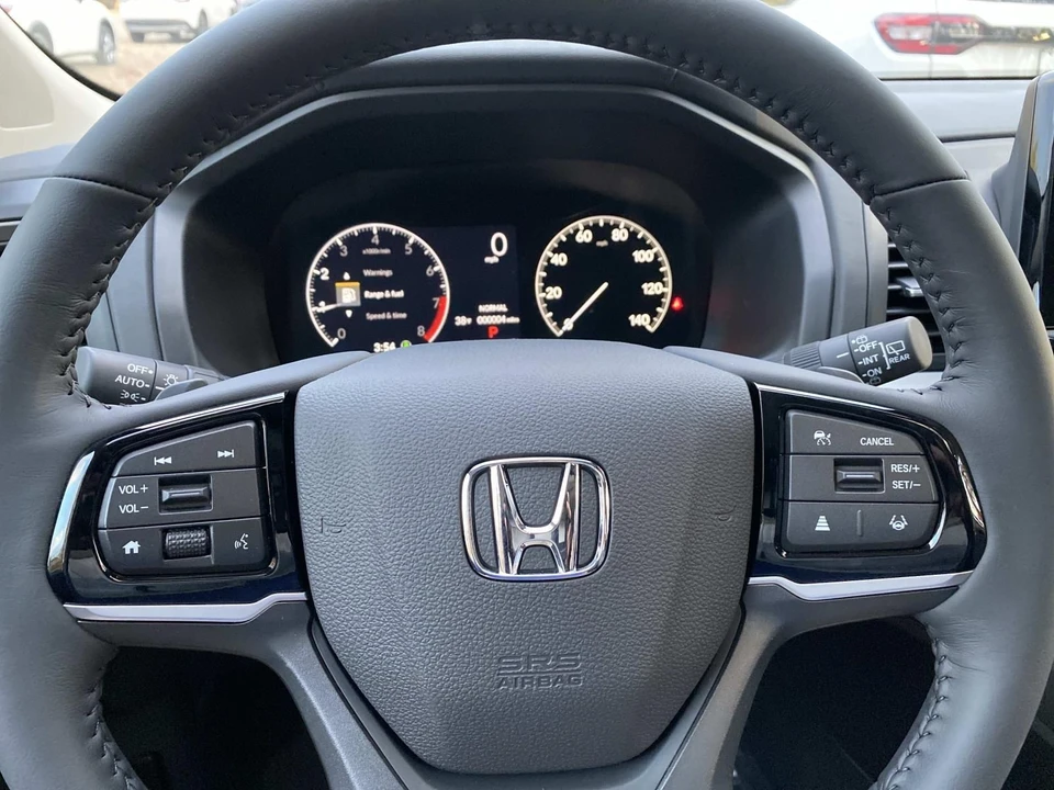 2026 Honda Odyssey - Image 15 of 18