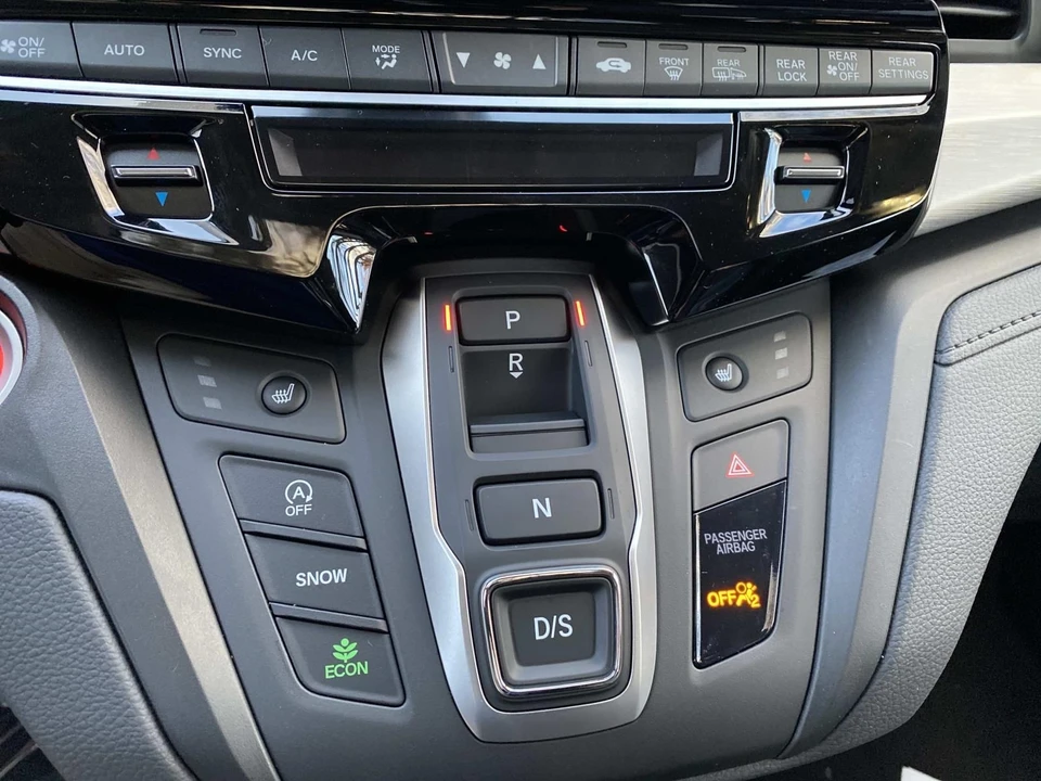 2026 Honda Odyssey - Image 13 of 18