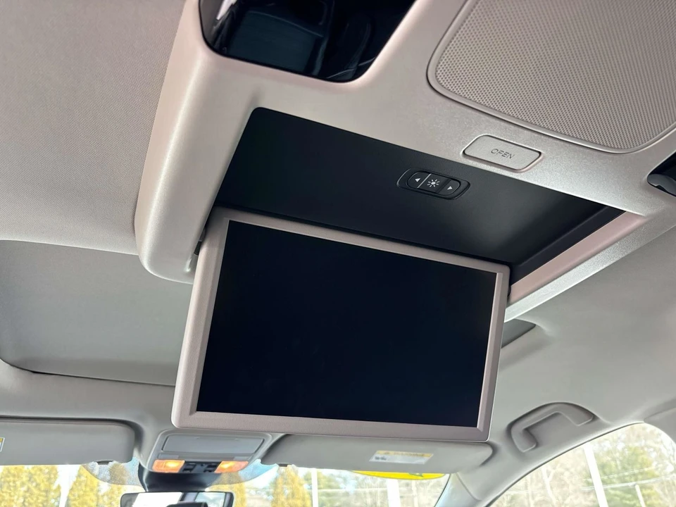 2026 Honda Odyssey - Image 12 of 21