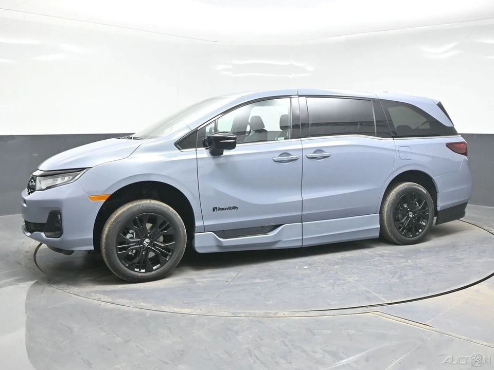 2026 Honda Odyssey - Image 4 of 12