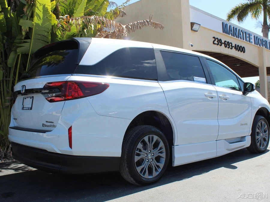 2026 Honda Odyssey - Image 5 of 12