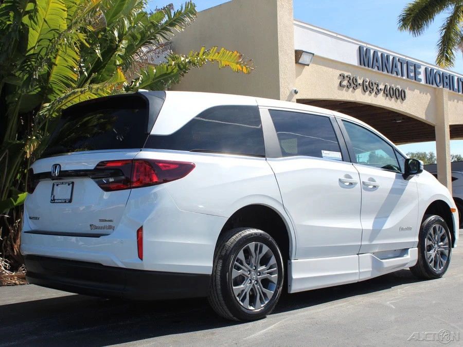 2026 Honda Odyssey - Image 5 of 12