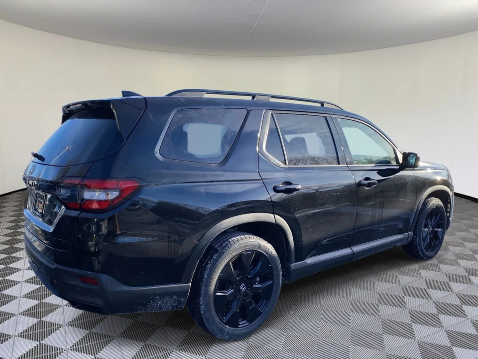 2026 Honda Pilot 4th Gen - Image 4 of 18