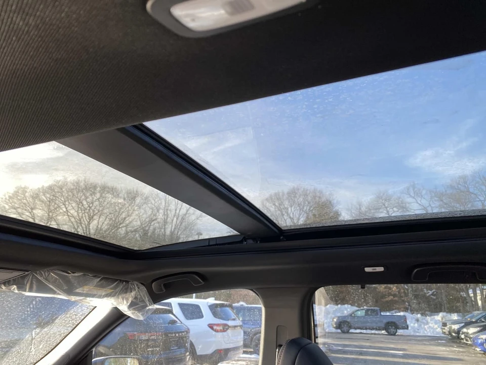 2026 Honda Pilot 4th Gen - Image 7 of 18
