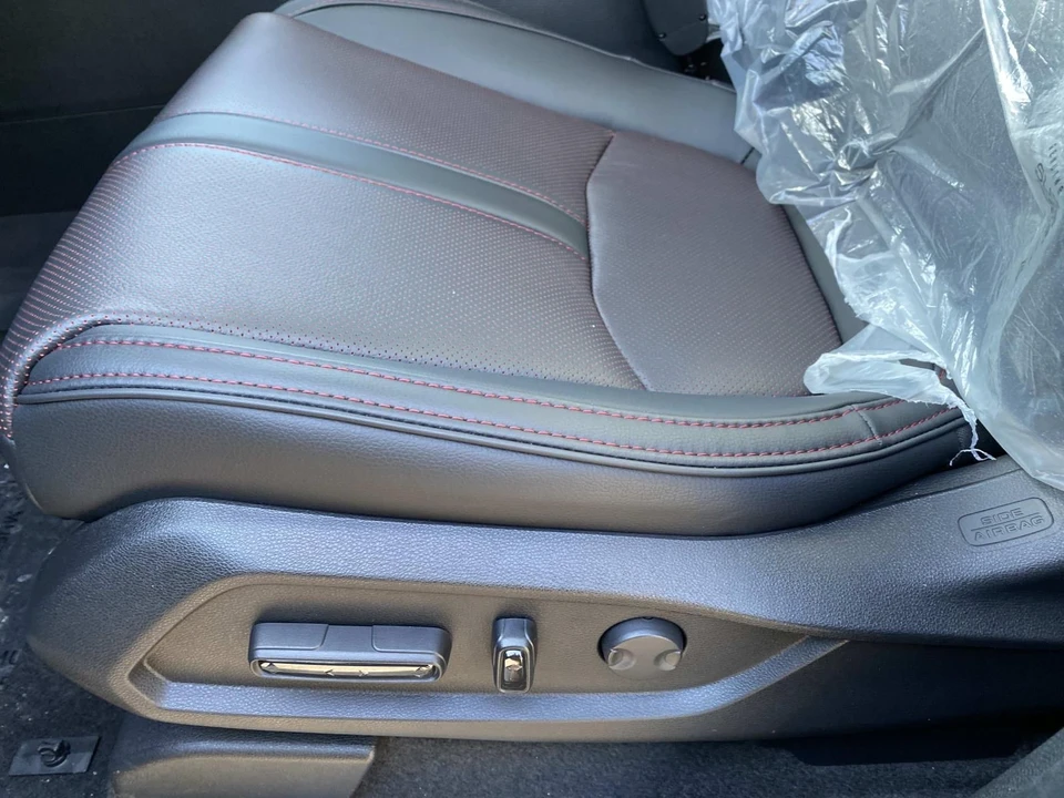 2026 Honda Pilot 4th Gen - Image 9 of 18