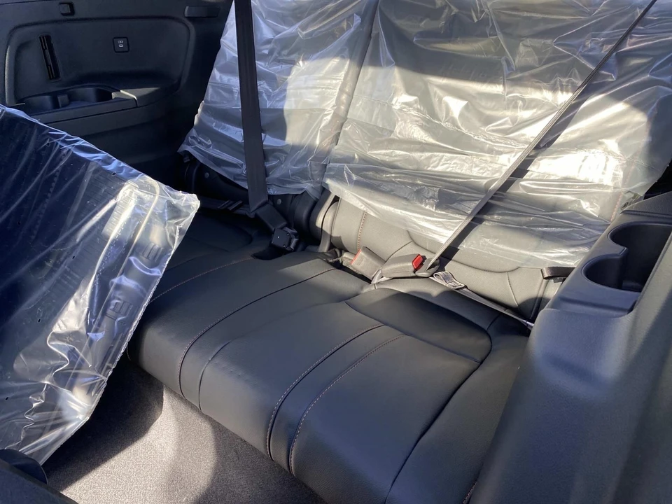 2026 Honda Pilot 4th Gen - Image 9 of 19