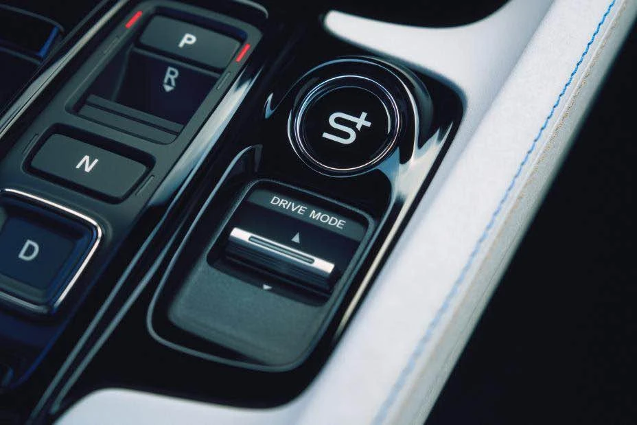 2026 Honda Prelude - Image 8 of 20