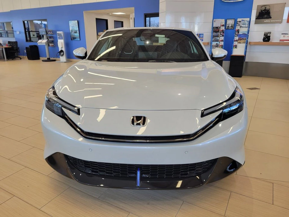 2026 Honda Prelude - Image 10 of 29