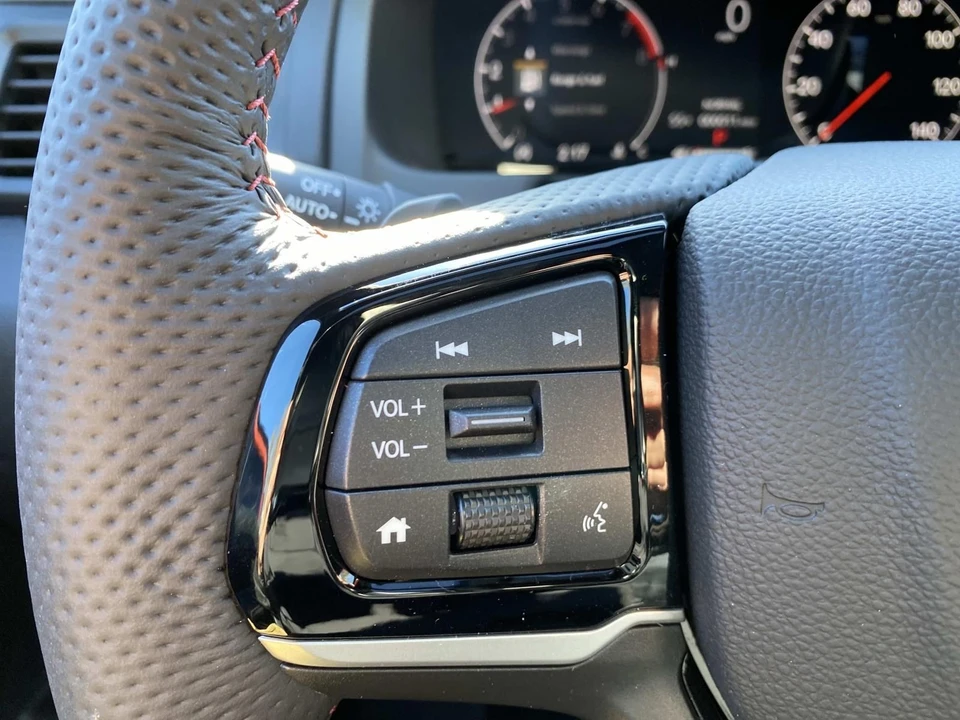 2026 Honda Ridgeline 2nd Gen - Image 15 of 17