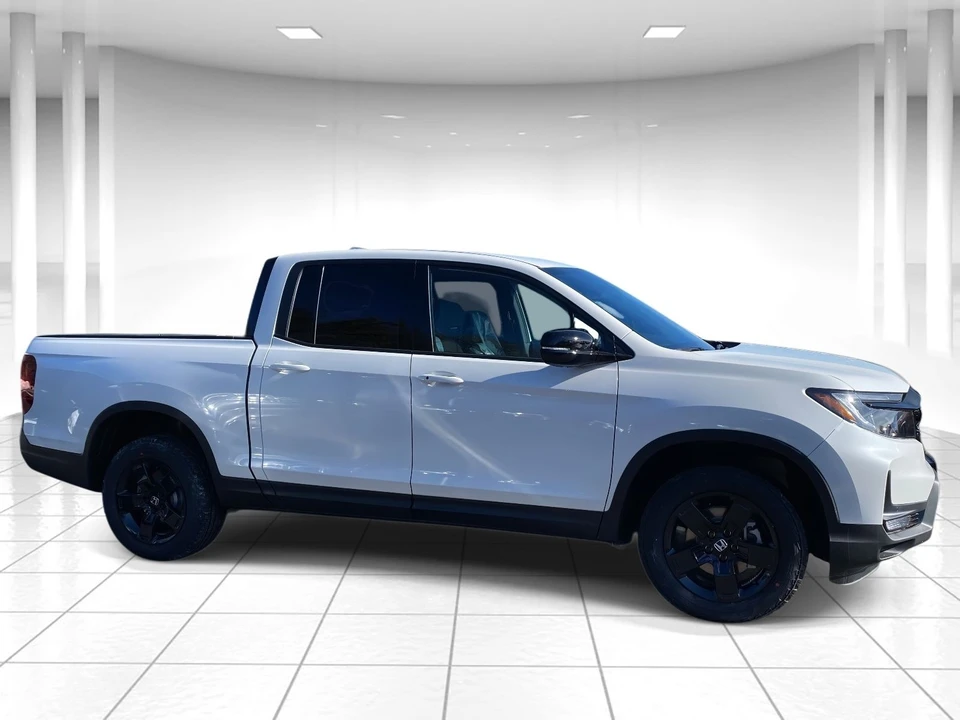 2026 Honda Ridgeline 2nd Gen - Image 2 of 17