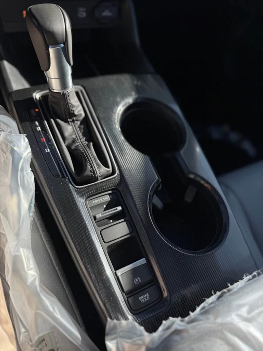 2026 Honda Civic 11th Gen - Image 12 of 15