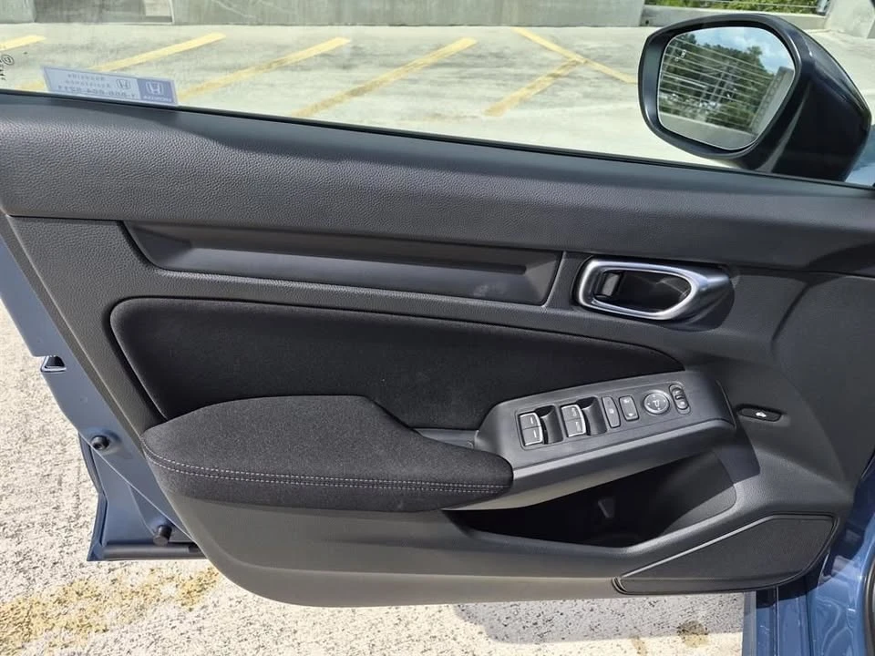 2026 Honda Civic 11th Gen - Image 15 of 19