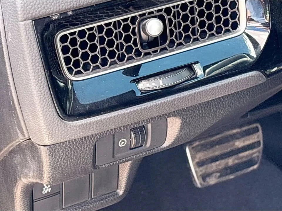 2026 Honda Civic 11th Gen - Image 2 of 12