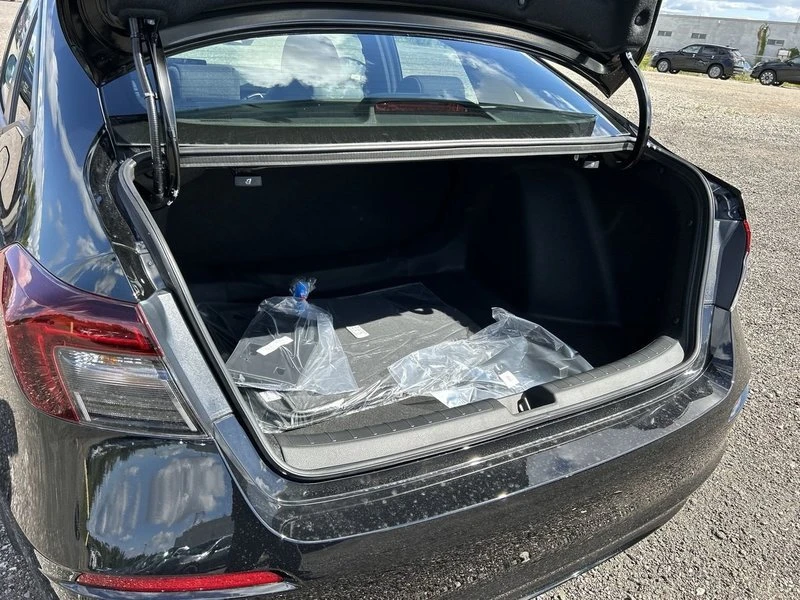 2026 Honda Civic 11th Gen - Image 16 of 18
