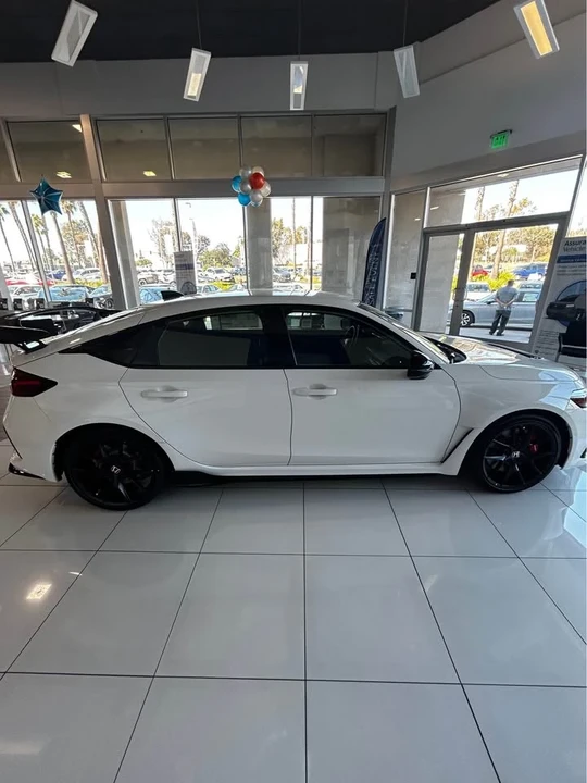 2026 Honda FL5 Civic Type R - Image 3 of 11