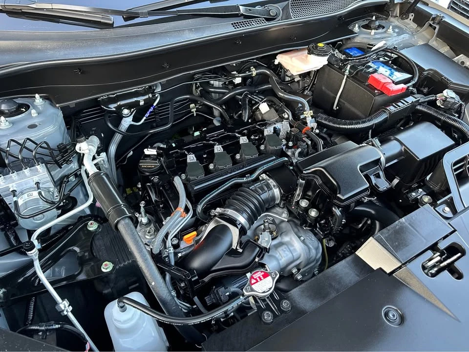 2026 Honda CR-V 6th Gen - Image 14 of 18