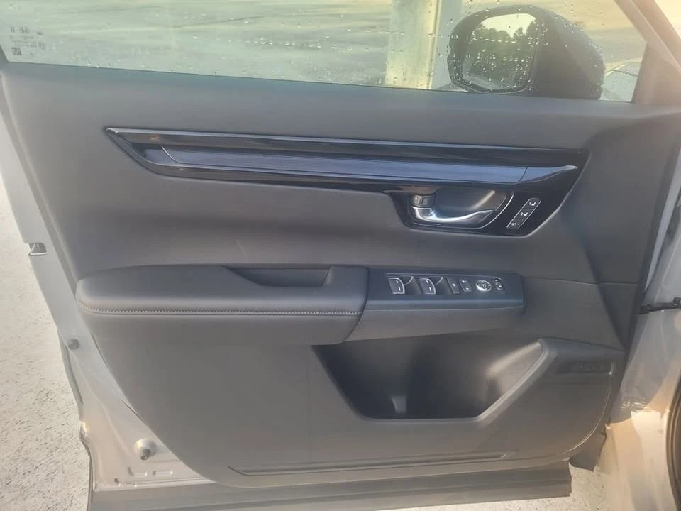 2026 Honda CR-V 6th Gen - Image 15 of 16