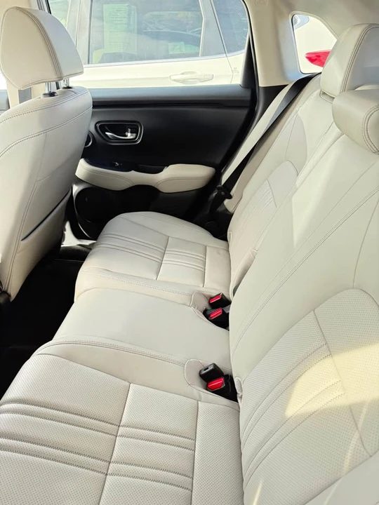 2026 Honda HR-V 3rd Gen - Image 7 of 11