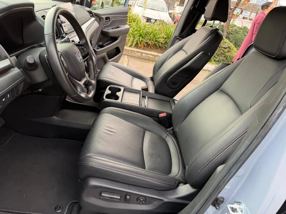 2026 Honda Odyssey - Image 12 of 16
